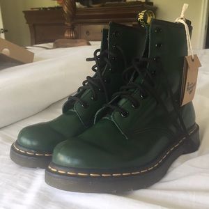Doc Martens 1460 Green Leather